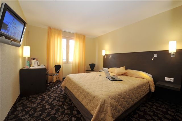 Reservation d'hotel à Saumur