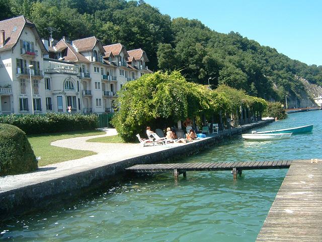 Reservation d'hotel à Annecy