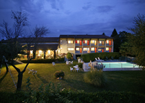 Reservation d'hotel à Lorp-Sentaraille