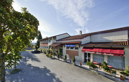 Reservation d'hotel à Lorp-Sentaraille