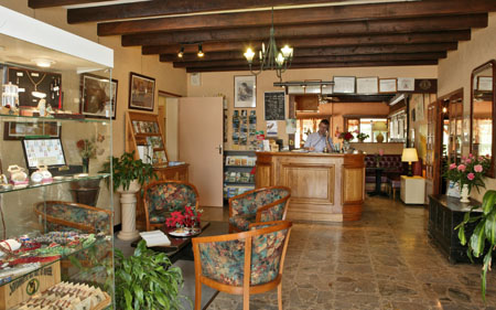 Reservation d'hotel à Lorp-Sentaraille