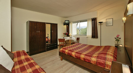 Reservation d'hotel à Lorp-Sentaraille
