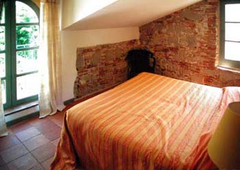 Reservation d'hotel à Marzens