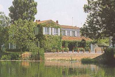 Reservation d'hotel à Velluire