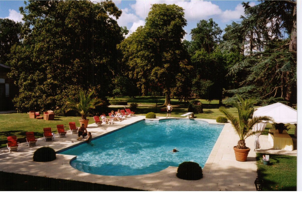 Reservation d'hotel à Saint-Loubès