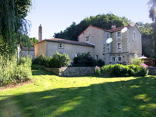 Reservation d'hotel à Romagne
