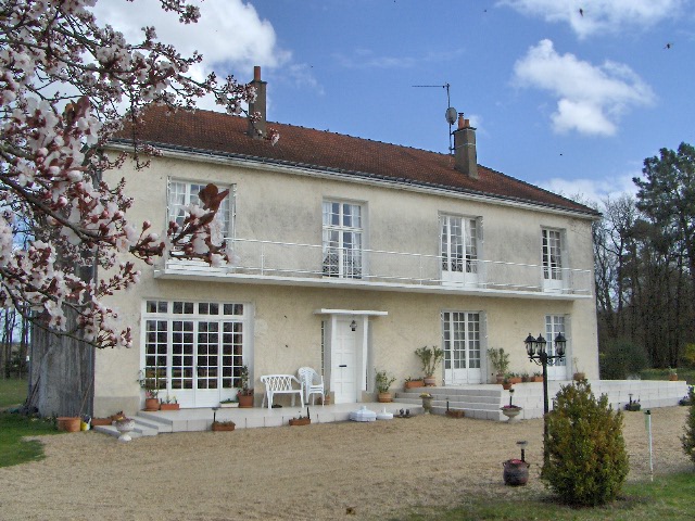Reservation d'hotel à La Celle-Saint-Avant