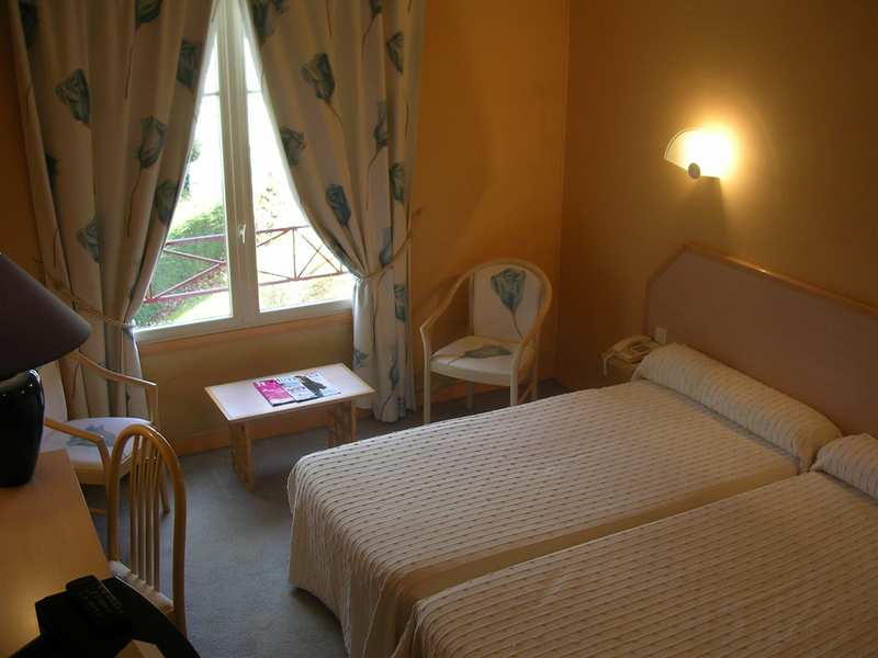 Reservation d'hotel à Saint-Thégonnec