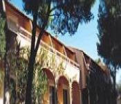 hebergement logis domaine de roquerousse, salon-de-provence