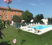 hotel logis le pariou - le jardin, issoire