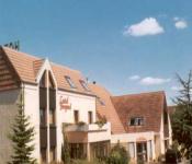 hotel logis castel burgond, daix