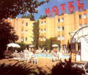 hotel le flamboyant, lieusaint