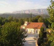 logis hotel dejeunez sous l'arbre, châteauneuf-le-rouge