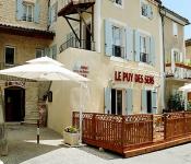 logis hotel le puy des sirenes, puygiron
