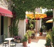 logis hotel la feniere, la bouilladisse
