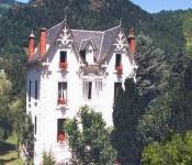 logis hotel des bains , vic-sur-cère