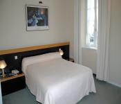 hotel  absolue renaissance, magny-cours