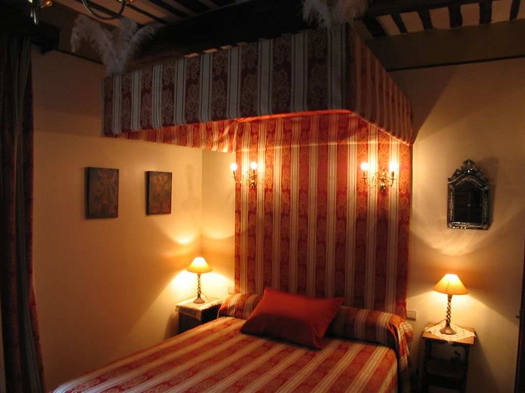 Reservation d'hotel à Remoulins
