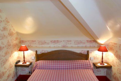 Reservation d'hotel à Avallon