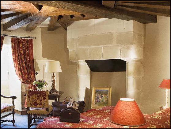 Reservation d'hotel à Luynes