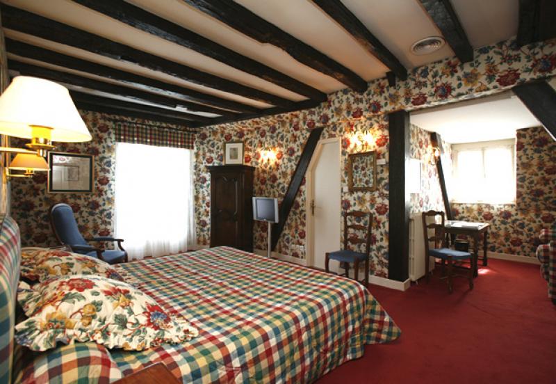 Reservation d'hotel à Varetz