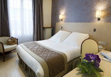 Reservation d'hotel à Annecy