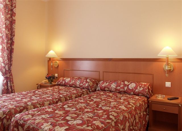 Reservation d'hotel à Salbris