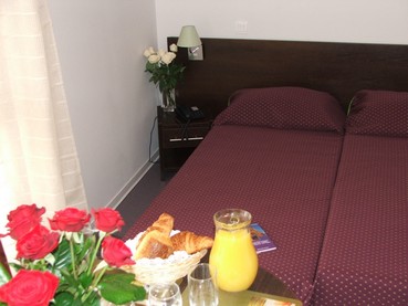 Reservation d'hotel à Andilly