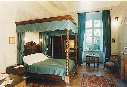 Reservation d'hotel à Ternay