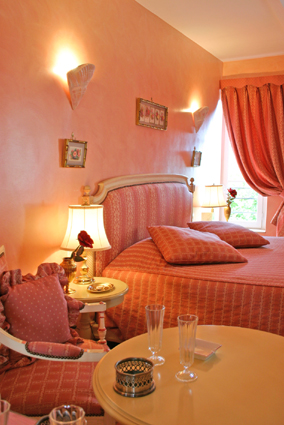 Reservation d'hotel à Nans-les-Pins