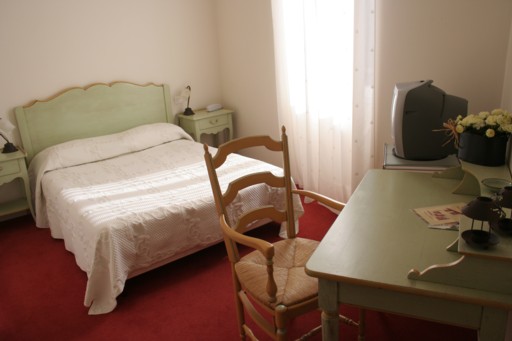 Reservation d'hotel à Poulx