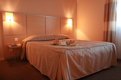 Reservation d'hotel à Bonson