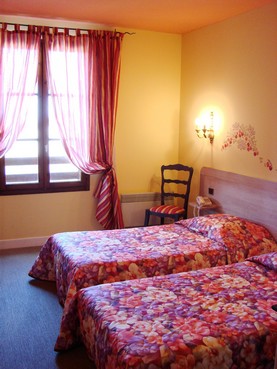 Reservation d'hotel à Pujols