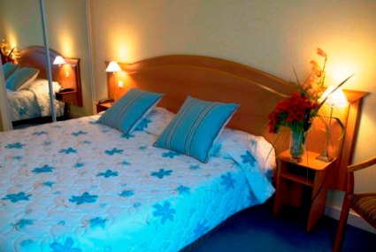 Reservation d'hotel à Communay