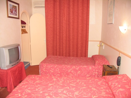 Reservation d'hotel à Nîmes