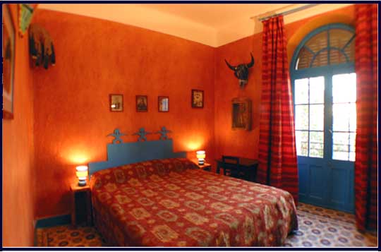 Reservation d'hotel à Montfrin