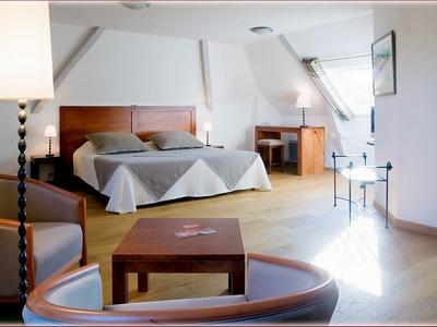 Reservation d'hotel à Buléon