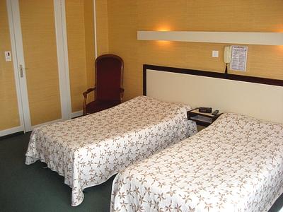 Reservation d'hotel à Charmes