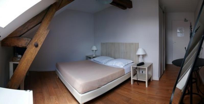 Reservation d'hotel à Roiffé