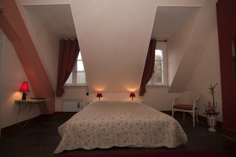 Reservation d'hotel à Bourré